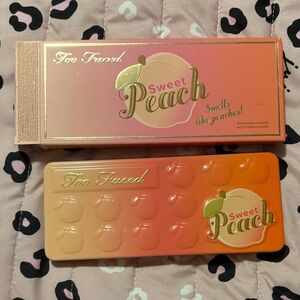 Too Faced Peachy Glow Eyeshadow Palette